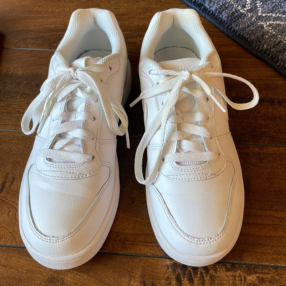 Nike Womens Shoes Size 6.5